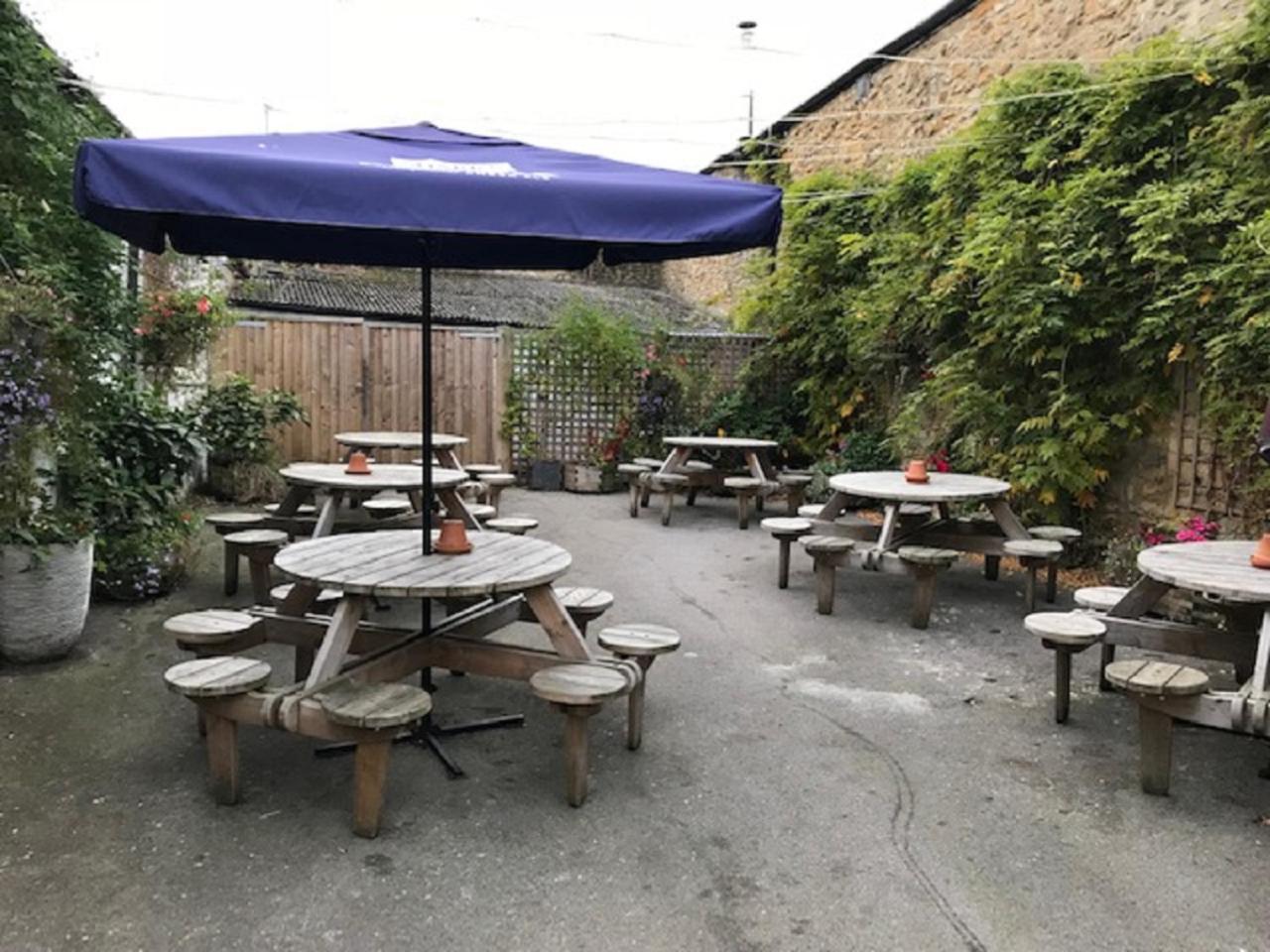 The Britannia Inn Sherborne  Zewnętrze zdjęcie
